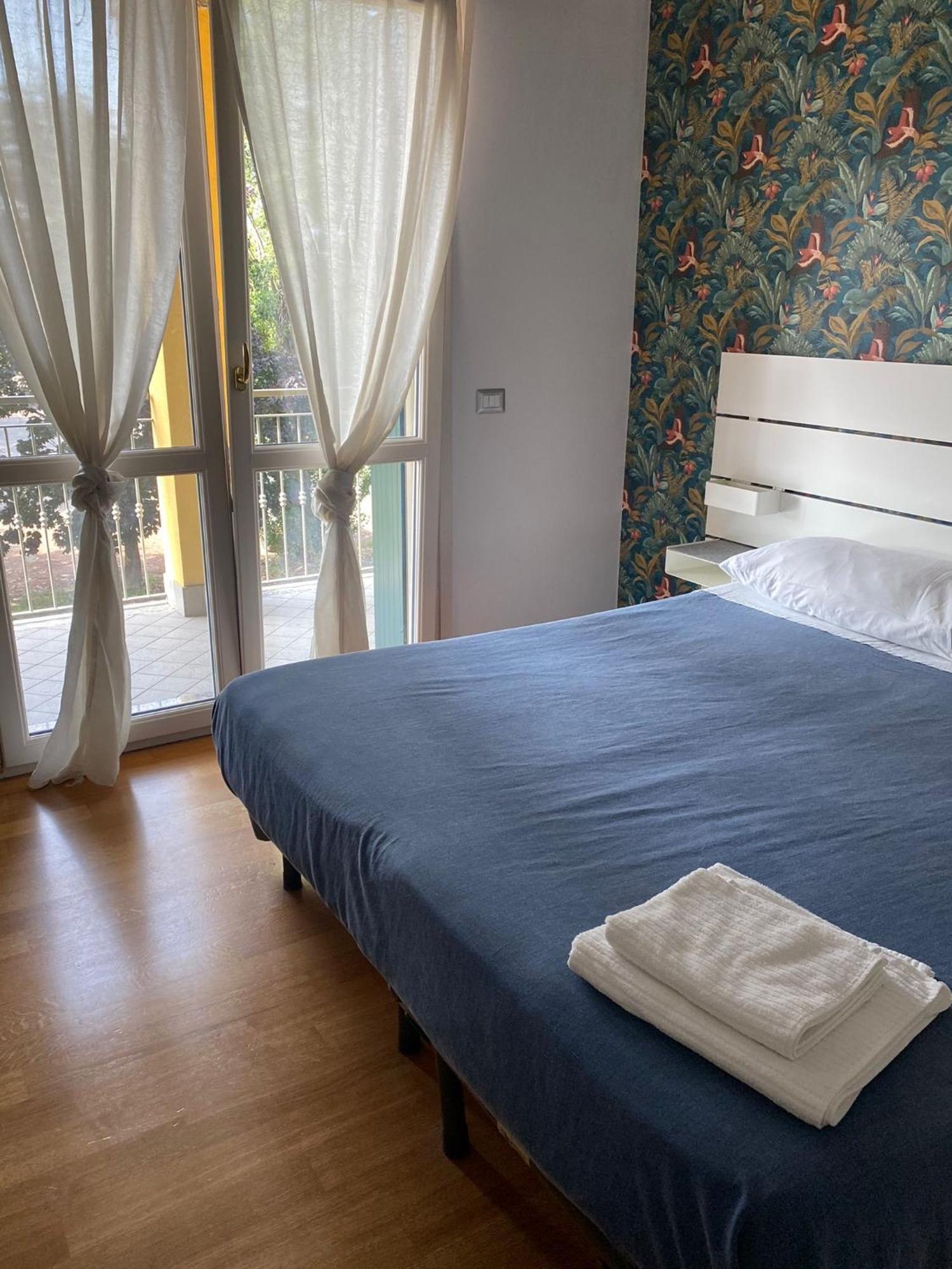 B&B Villa Milano By Rhospitality It Cornaredo Room photo